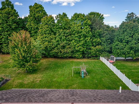 2nd image of 969 Sanctuary View Dr