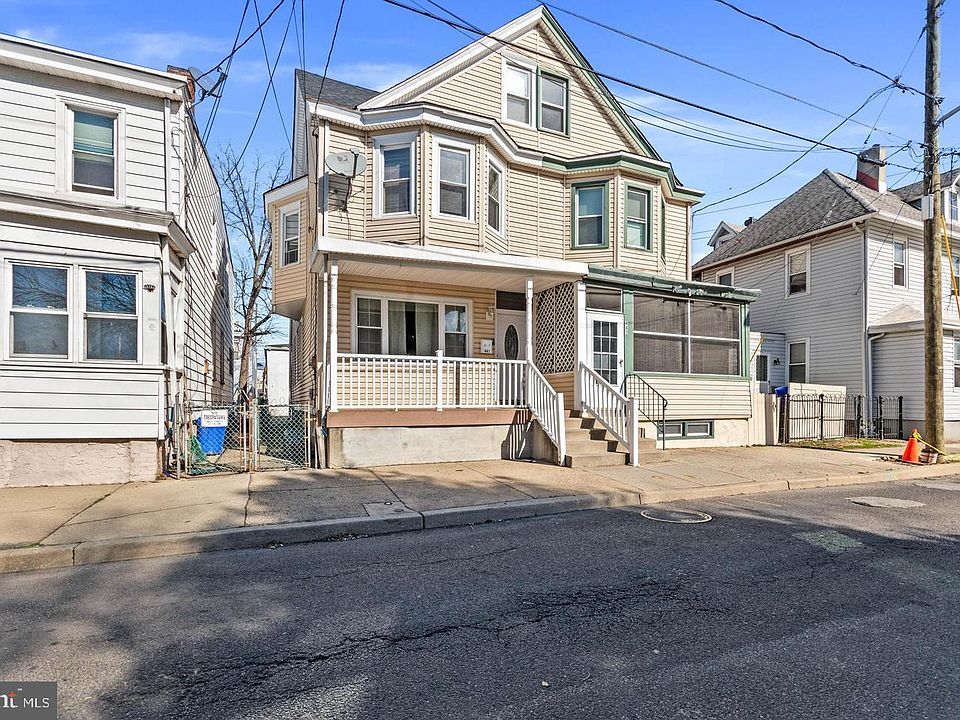 1st image of 441 Bergen St