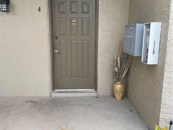 2nd image of 4789 Orange Grove Blvd APT 4