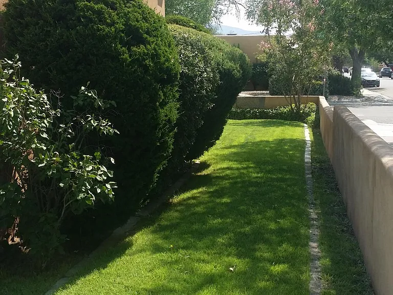 401 Hermosa Dr NE — Photo 5