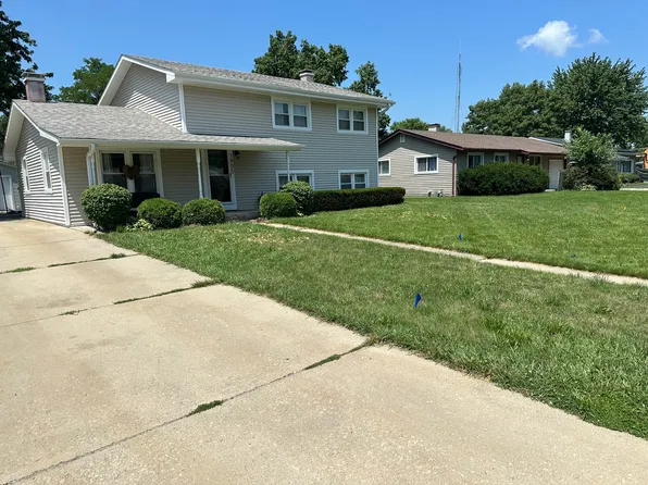 1905 Kevin Dr, Montgomery, IL 60538