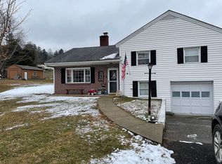 1509 Pleasant Valley Rd, Fairmont, WV 26554