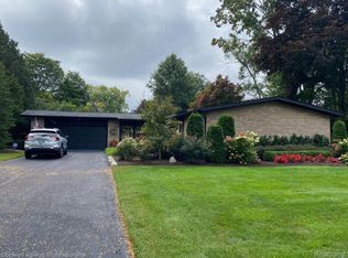 2619 Cheswick Dr, Troy, MI