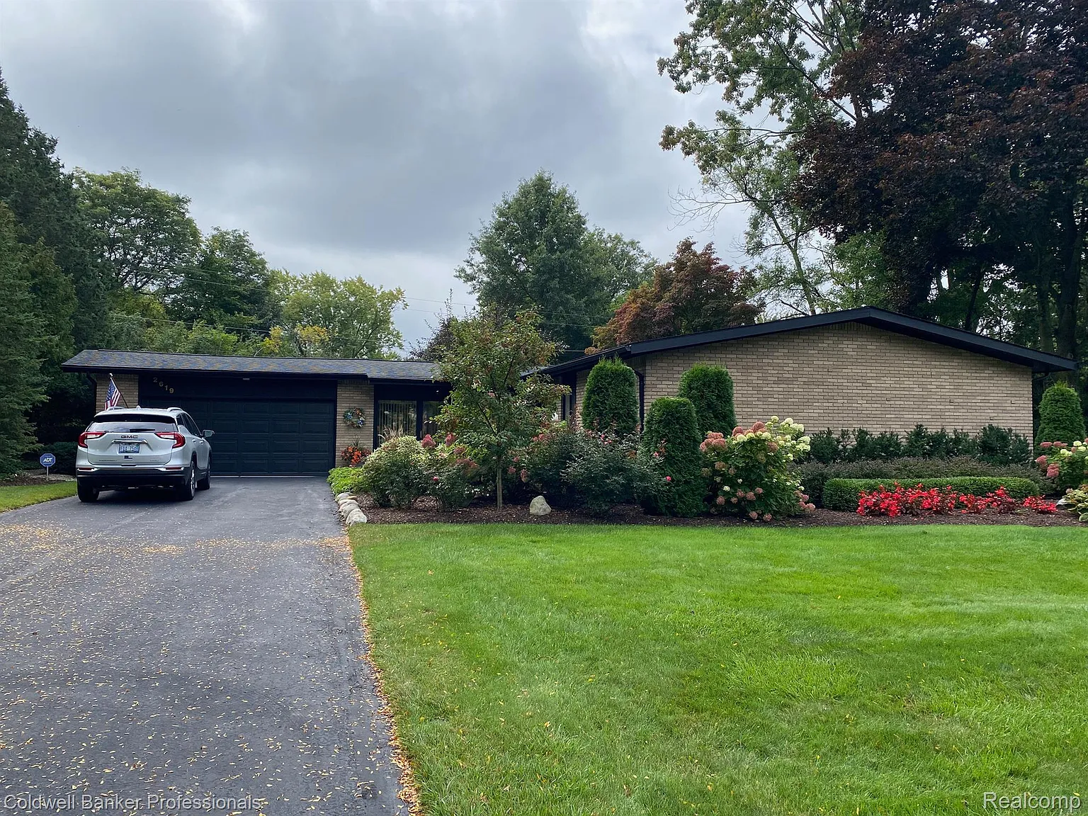 2619 Cheswick Dr photo 1