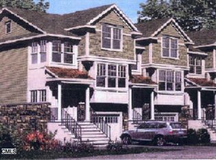 602 Bradley Cmns #602, Westport, CT 06880