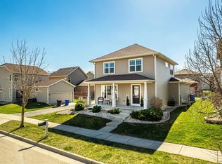 238 Shady Leaf Rd, Madison, WI 53718