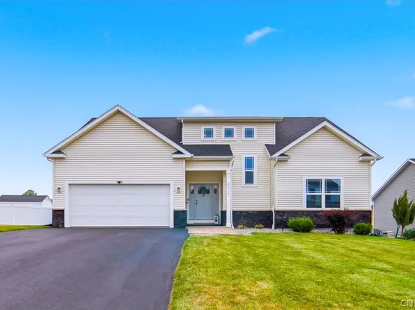 213 Bloomfield St, Baldwinsville, NY 13027