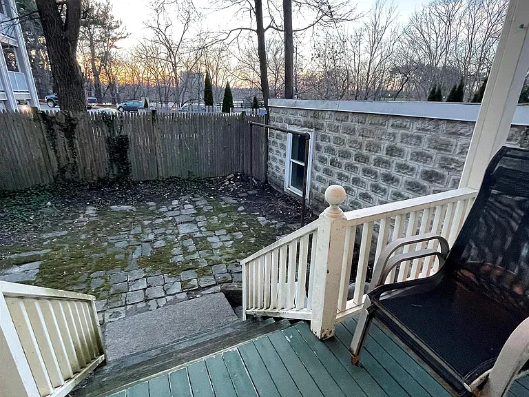 200 Larch Rd #2 — Photo 20