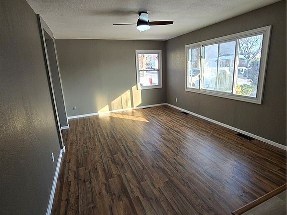 3rd image of 3925 Haney Rd