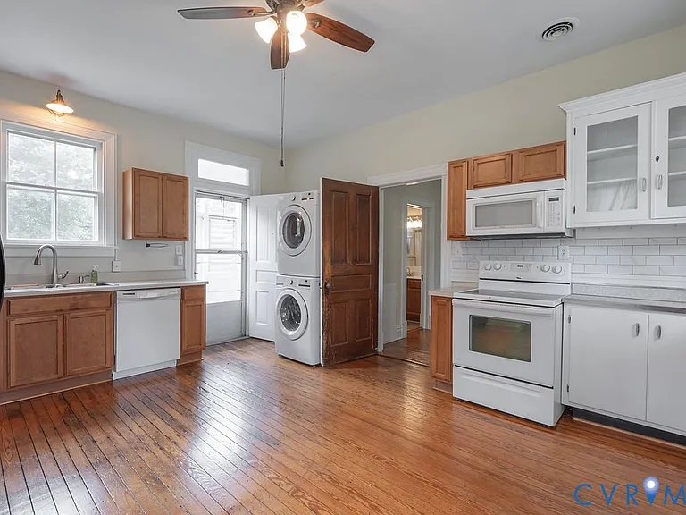 11300 Aspen Grove Dr — Photo 17