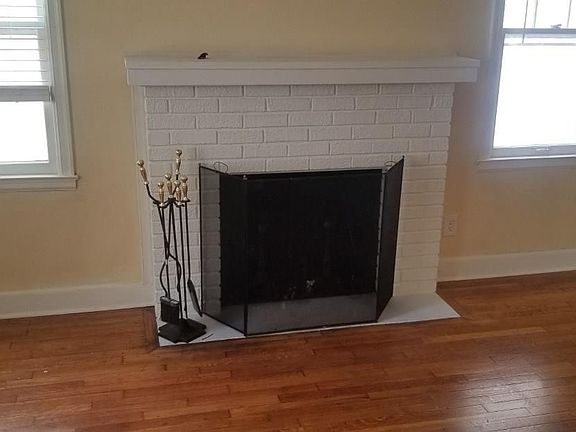 3rd image of 1233 SW Webster Ave