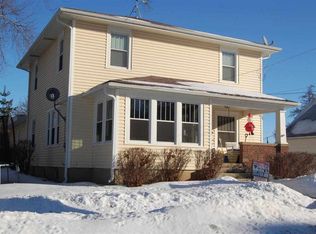 106 W Front St, Mount Morris, IL 61054