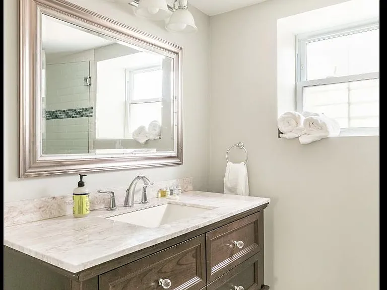 722 Seward St #1 — Photo 6