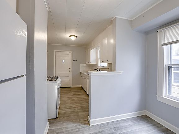 5th image of 5512 Michigan Ave