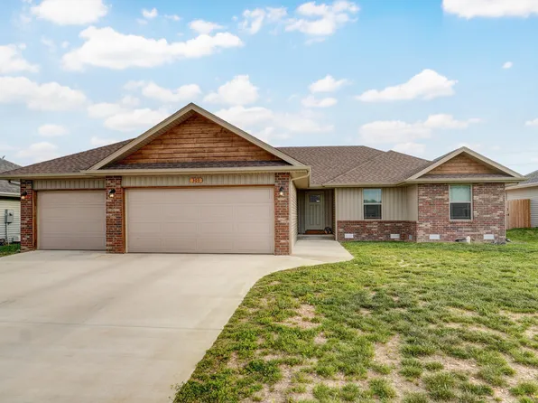 303 E Seminole Street, Strafford, MO 65757