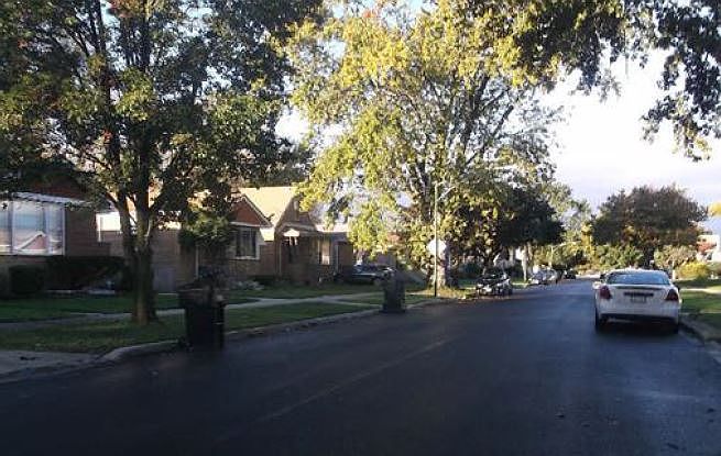 2nd image of 3100 W 85th St