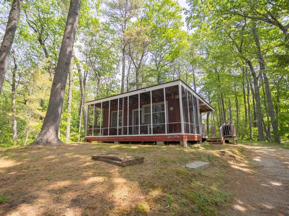 36 Blacks Lane, Chesterville, ME 04938