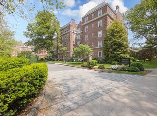 2 Midland Gdns APT 4B, Bronxville, NY 10708