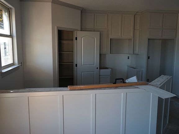 2nd image of 1712 E Scharbauer Dr
