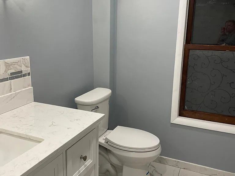 Beautiful bathroom!