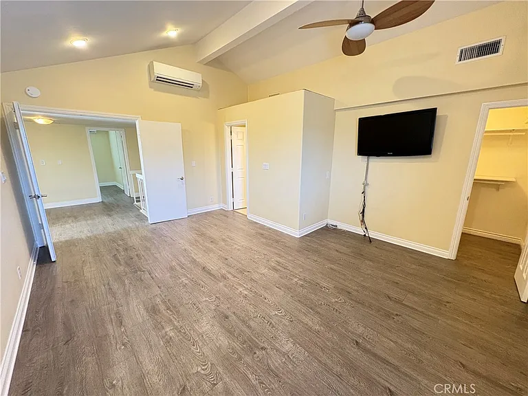 20409 Tufts Cir — Photo 16