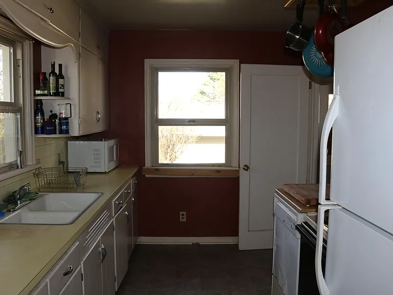 414 S 12th Ave — Photo 40