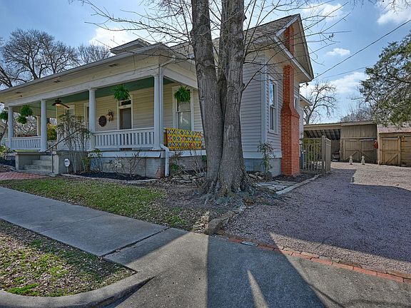 3rd image of 303 Ross St