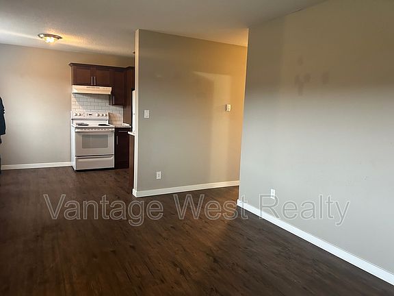 3rd image of 235 Husch Rd #104