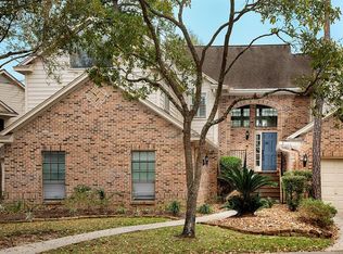 26 Fairway Oaks Pl, Spring, TX 77380