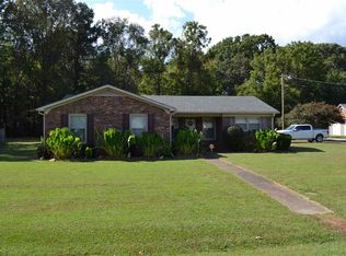 91 Stratford Ln, Jackson, TN 38305