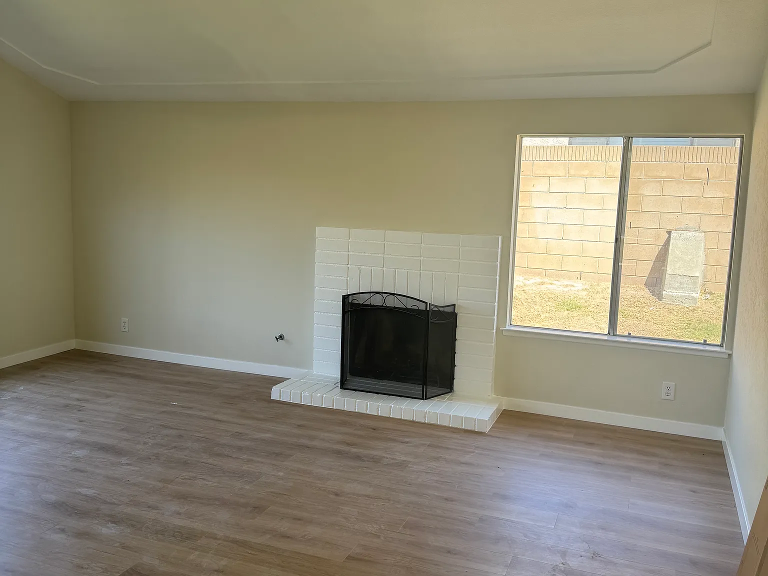 3 bed, 1436 sqft, $4,250 — Photo 4