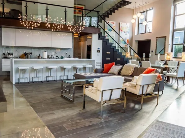 34 Bruce Park Ave #1, Greenwich, CT 06830