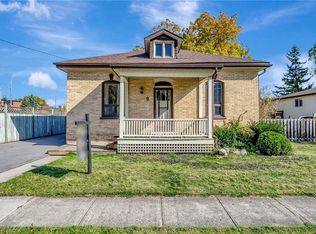 9 Richardson St, Cambridge, ON N1S2P4