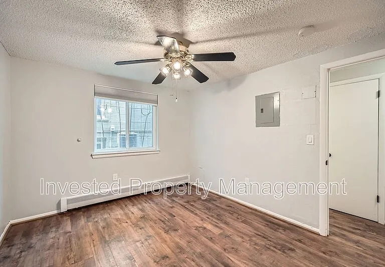 1140 N Downing St #102 — Photo 10