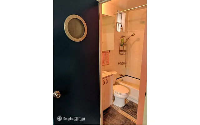 Rented by Douglas Elliman | media 32