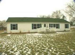 9284 E Backwater Rd, North Webster, IN 46555
