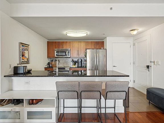 5th image of 88 Morgan St APT 4403