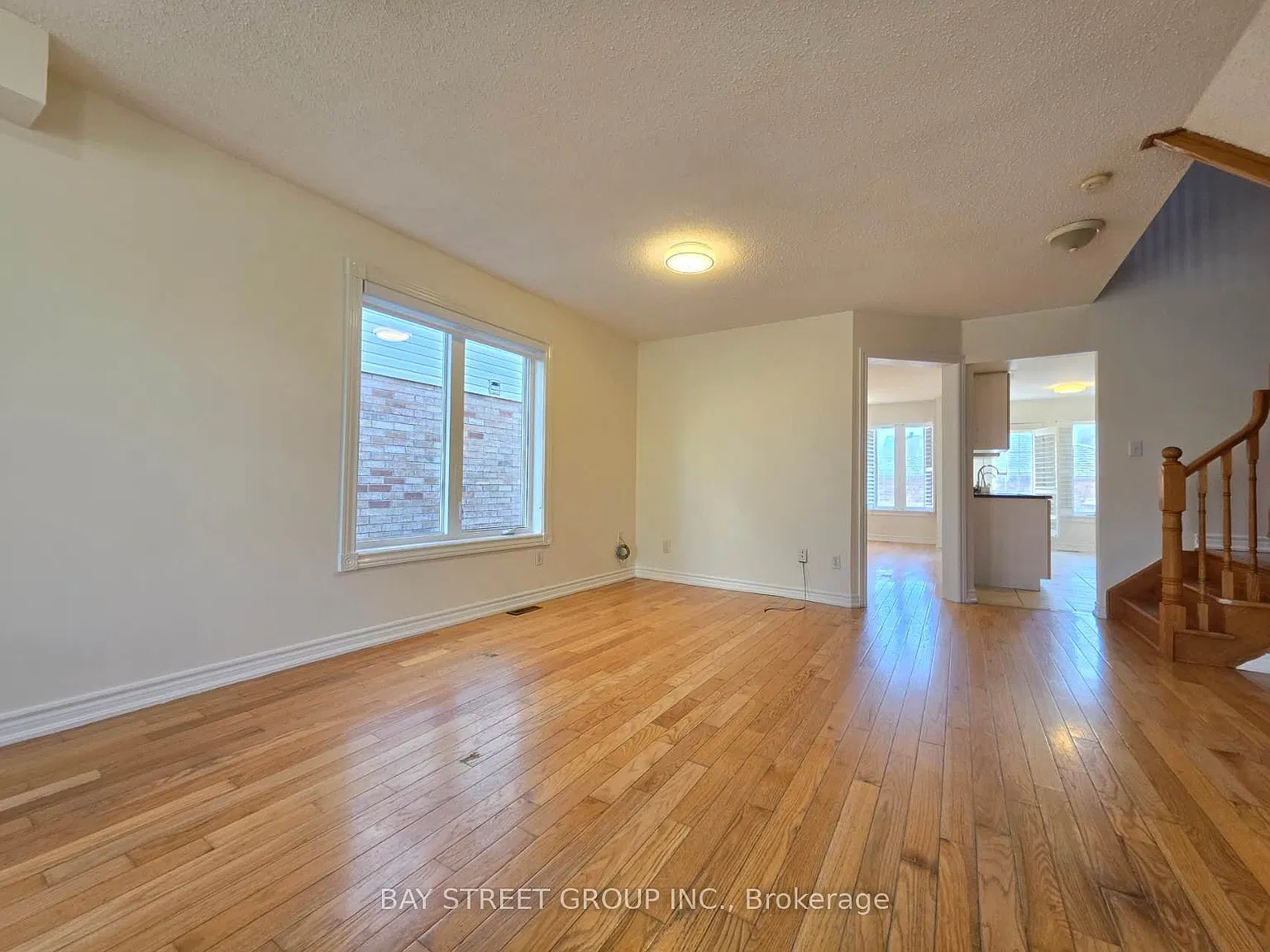 3 bed, $3,380 — Photo 2
