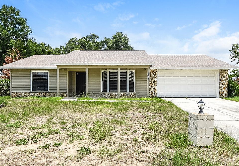 1st image of 403 Blueberry Dr