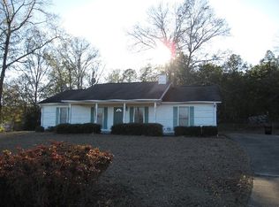 11 Gibson Dr, Phenix City, AL 36869