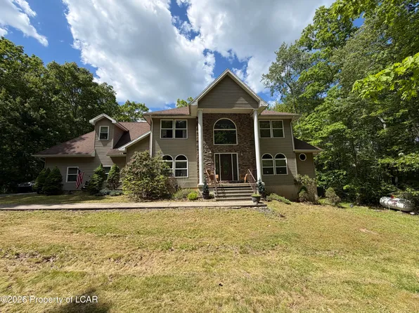 1111 Prospect Rd, Mountain Top, PA 18707