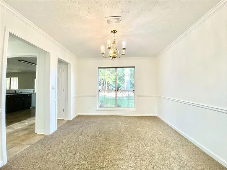 640 Suwanee Lakes Cir — Photo 6