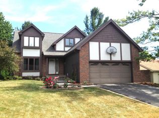2562 Kodiak Dr, East Lansing, MI