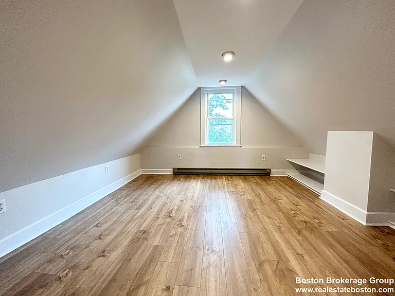 13 Saratoga St #2 — Photo 7