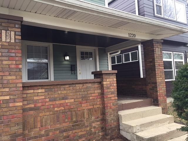 Front porch on beautiful Woodlawn Avenue