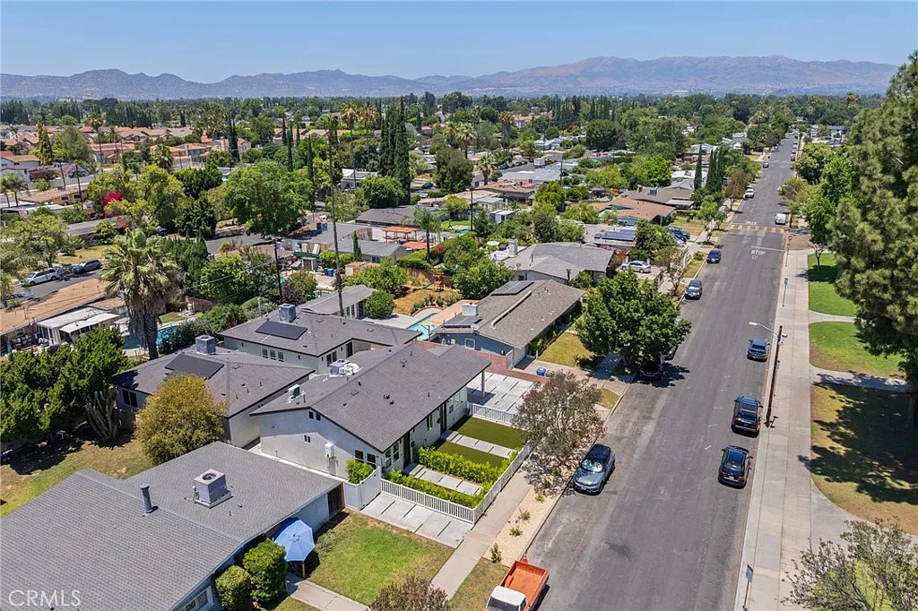 1 bed, 477 sqft, $2,500 — Photo 4