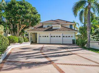 19 Harbor Pointe Dr, Corona Del Mar, CA