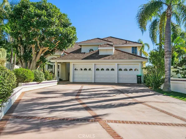 19 Harbor Pointe Dr, Corona Del Mar, CA 92625