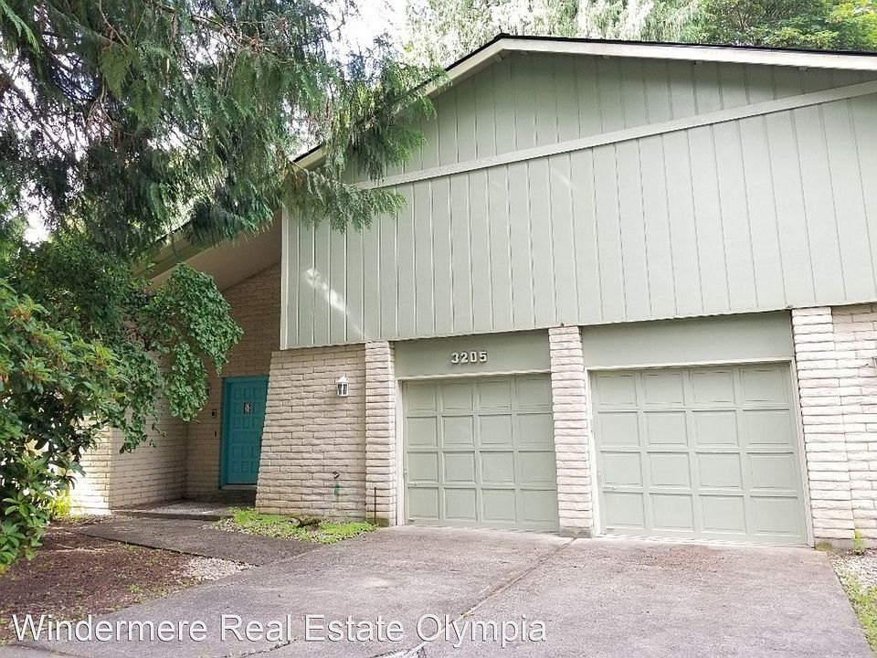 1st image of 3205 Wilderness Dr SE