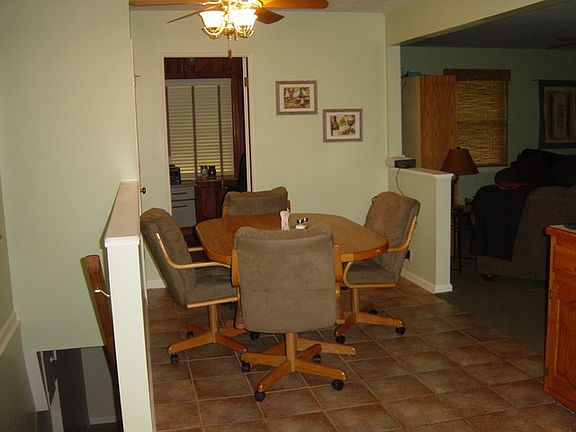 5th image of 1301 W Taylor St